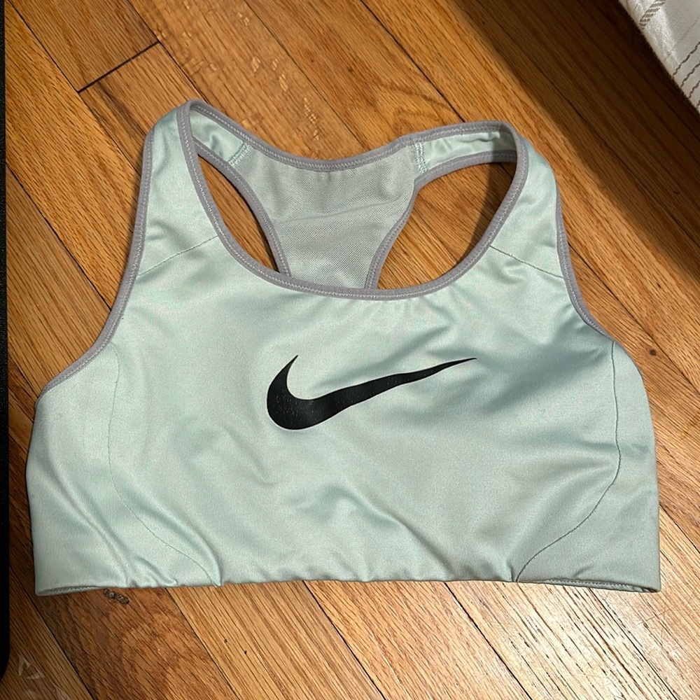 Nike high support small bra